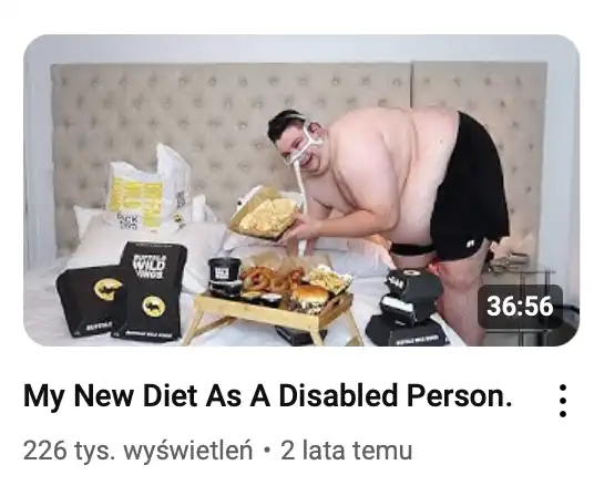 Nikocado Avocado - seksualizująca miniaturka filmu, Nikocado bez koszulki w sugestywnej pozie